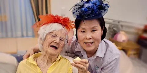 Welcome to Estia Health Glen Waverley, our aged care home located in east Melbourne, Victoria