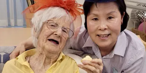 Welcome to Estia Health Glen Waverley, our aged care home located in east Melbourne, Victoria
