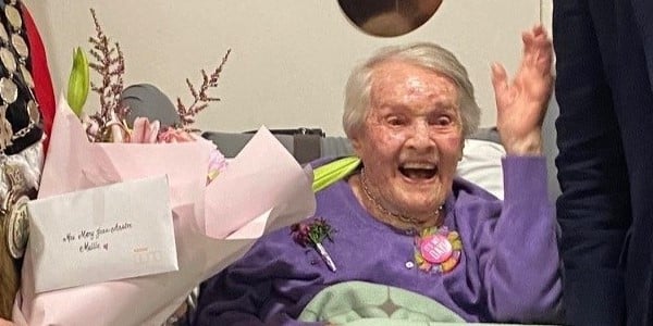 Molly celebrates her 105th birthday in style!