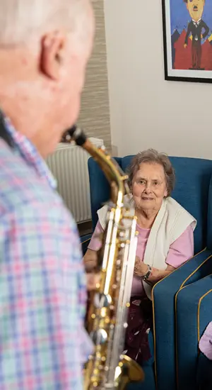 Photo_activity_homepage-grovedale_option2 - Copy-modal-reverse-436x800-WEB.jpg