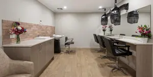 7. Aberfoyle Park 082020-ESTIA-04_hairsalon_carousel_1016x512-WEB.jpg