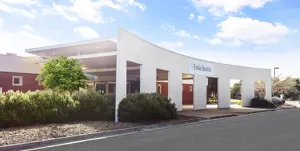 EH Burton 100623 3_EDIT-carousel_1016x512-WEB_..jpg