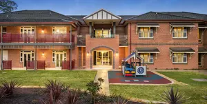 1. UAU659_64NorfolkRd_206-carousel_1016x512-WEB.jpg