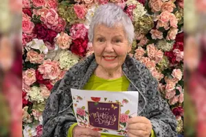 EH Kensington mother-lifestyle_1016x677-WEB.jpg