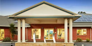 1.Strathalbyn-carousel_1016x512-WEB.jpg