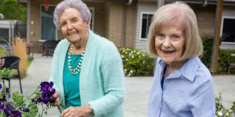 Welcome to Estia Health Tea Gardens, part of a family of our aged care homes located on the Mid North Coast of New South Wales