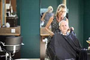 TW hairdresser-lifestyle_1016x677-WEB.jpg